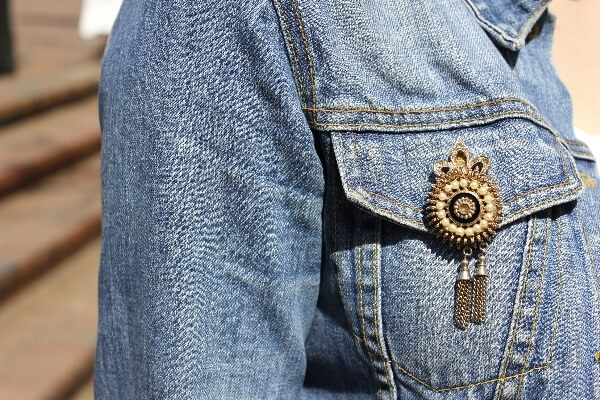 Pin and Brooches for Office Girl